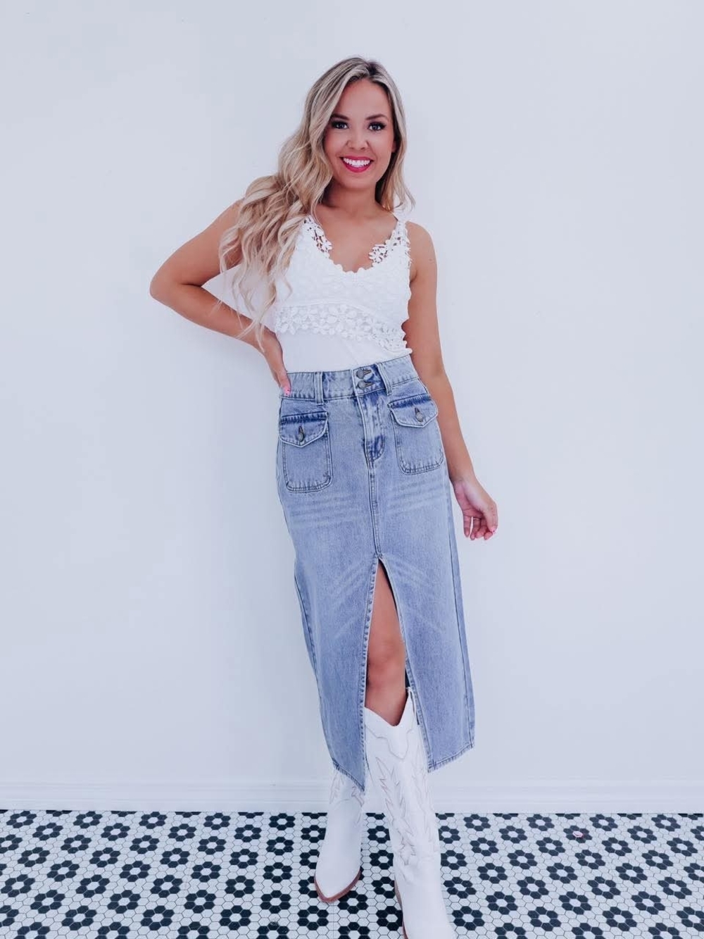 NWT: Veveret Denim Front Slit Midi Skirt - Large